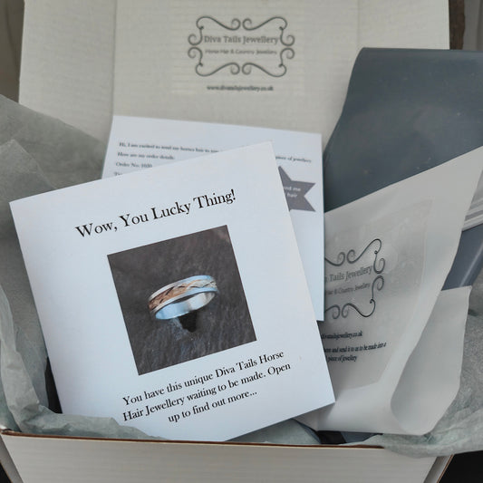 Gift Box Flat Horse Hair Ring