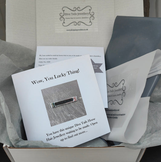 Gift Box Rectangle Stockpin